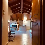 Apartment Ozymandias Attic - *