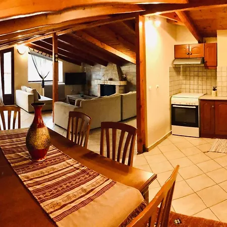 Apartment Ozymandias Attic - *