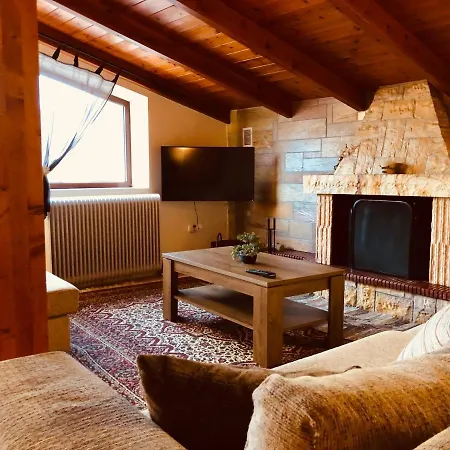 Ozymandias Attic - Apartment