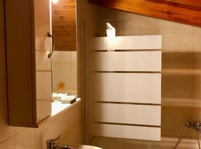 Апартаменты Ozymandias Attic - Калаврита